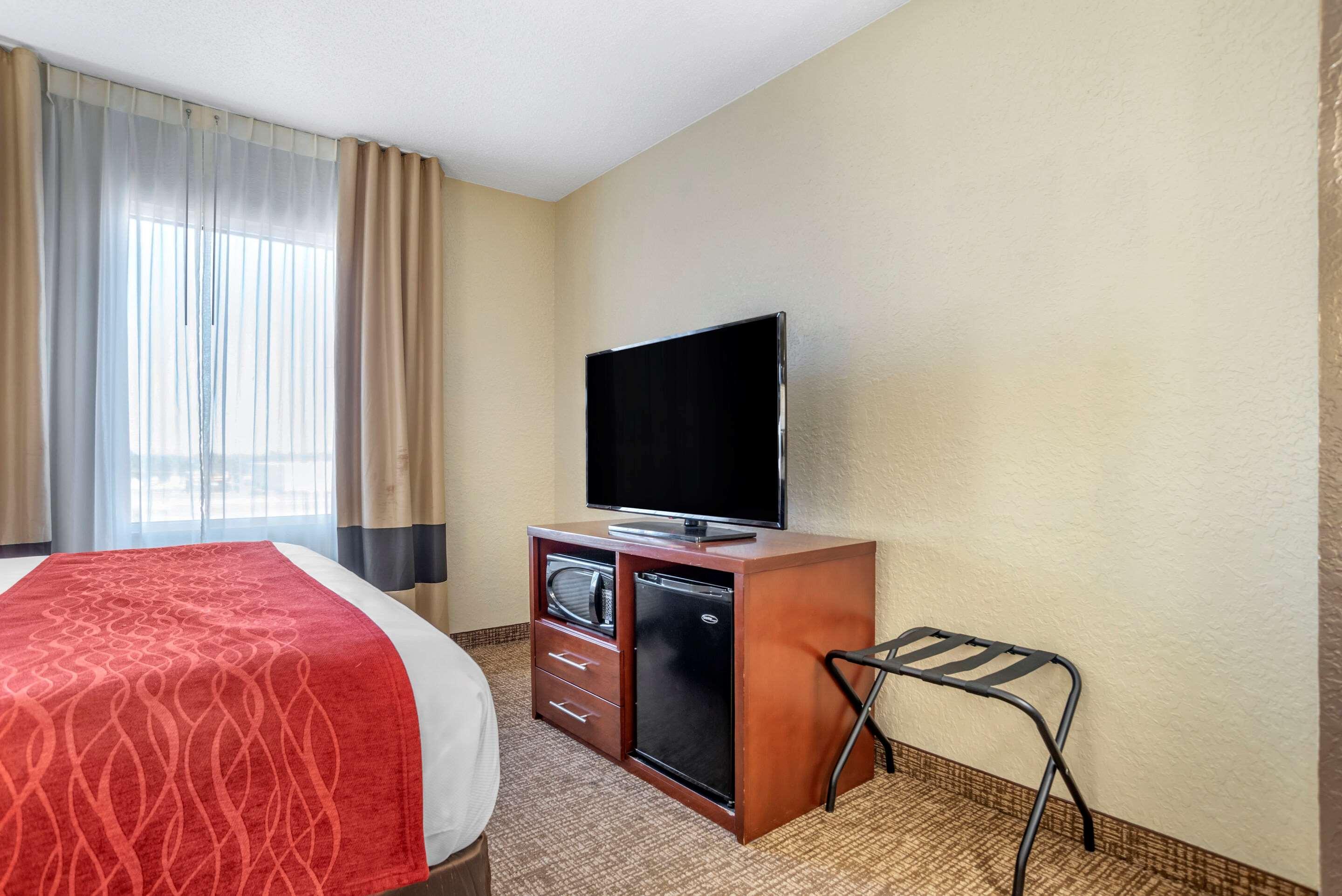 Comfort Inn & Suites Marianna I-10 Bagian luar foto