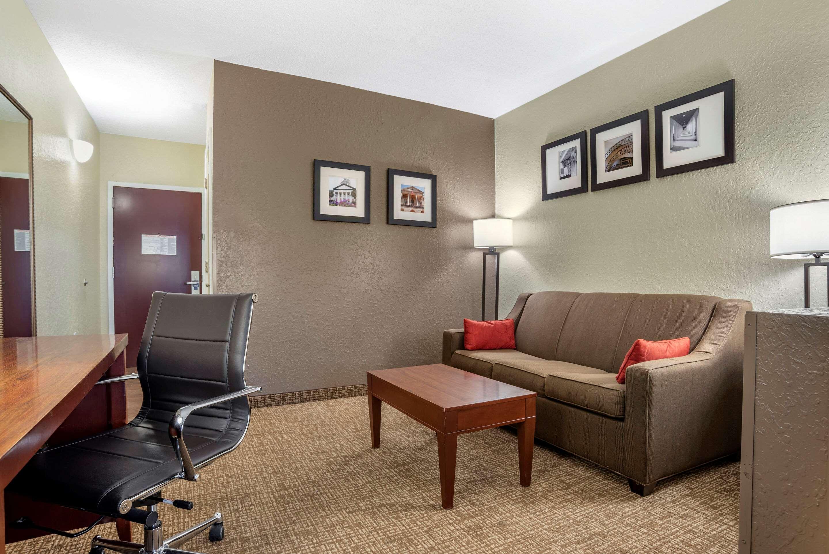 Comfort Inn & Suites Marianna I-10 Bagian luar foto