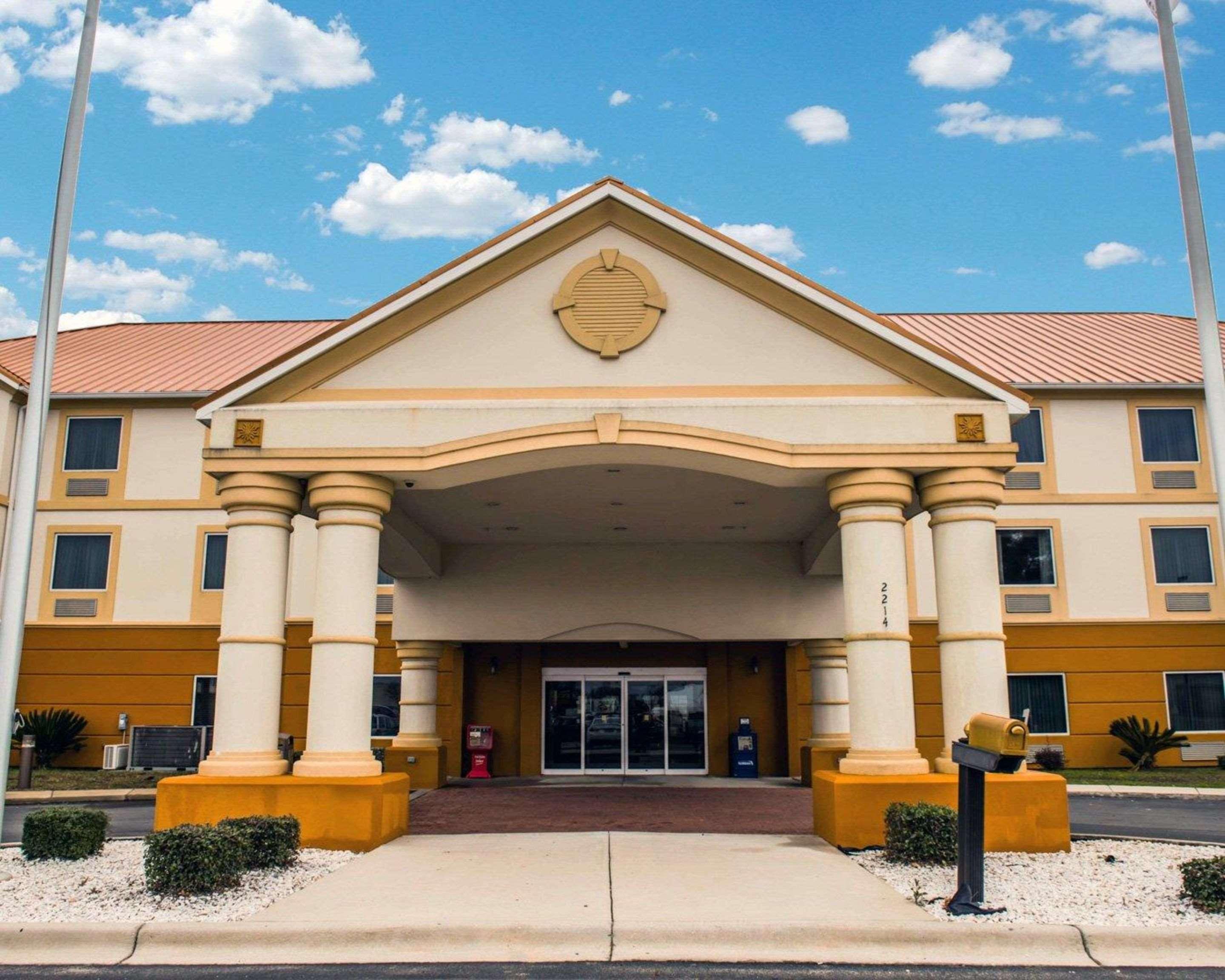 Comfort Inn & Suites Marianna I-10 Bagian luar foto