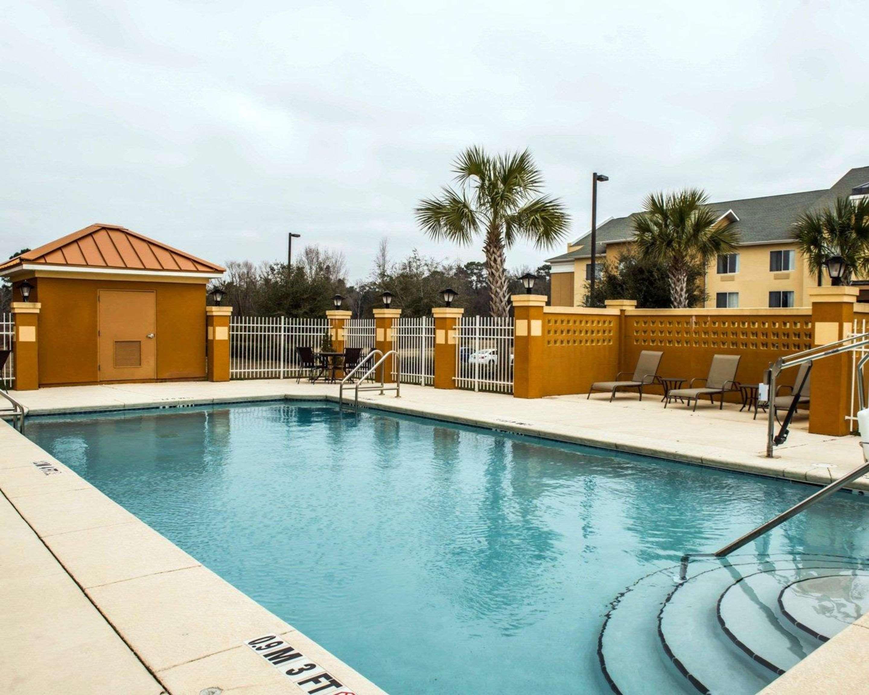 Comfort Inn & Suites Marianna I-10 Bagian luar foto
